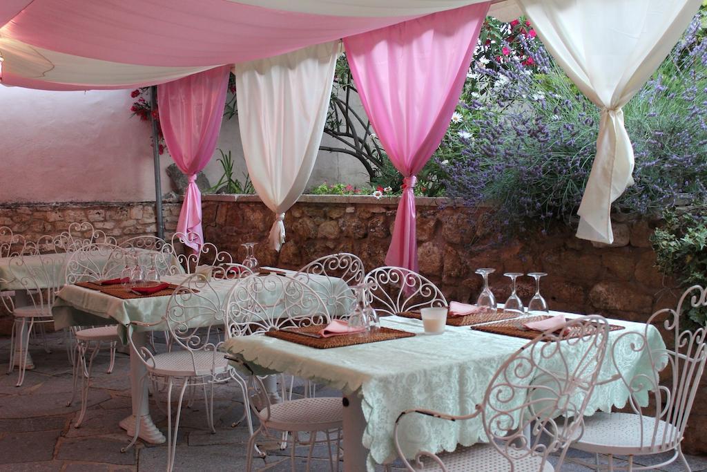 La Cadiere Hotel Lauris Exterior photo